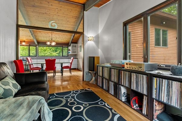 Dining room, Interior, Living room, Pendant Lights, Wooden Beams, Wooden Ceilings, Wood Texture Flooring