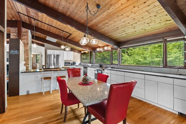 Dining room, Interior, Kitchen, Pendant Lights, Stainless Steel Appliances, Wooden Beams, Wooden Ceilings, Wood Texture Flooring