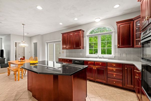 Dining room, Interior, Kitchen, Pendant Lights, Recessed Lighting