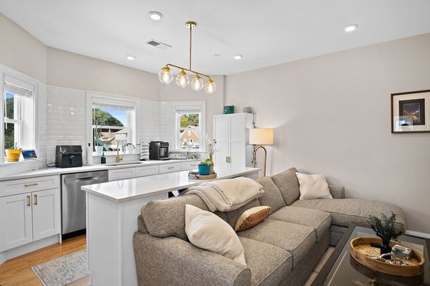 Interior, Kitchen, Living room, Pendant Lights, Recessed Lighting, Wood Texture Flooring