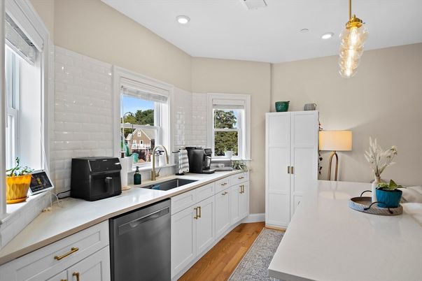 Interior, Kitchen, Pendant Lights, Recessed Lighting, Wood Texture Flooring