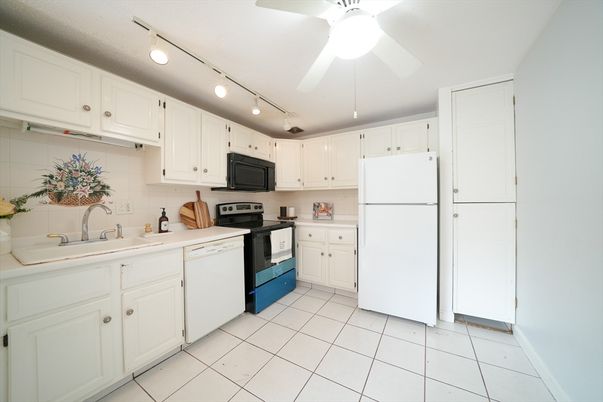 Interior, Kitchen