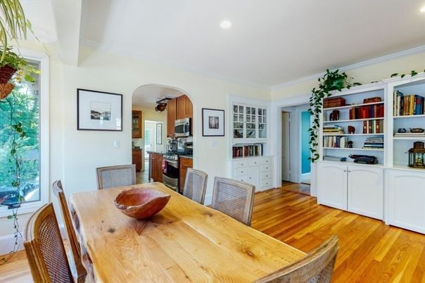 Dining room, Interior, Kitchen, Recessed Lighting, Wood Texture Flooring