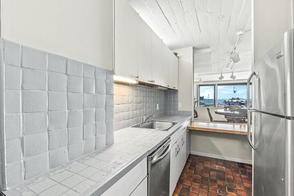 Interior, Kitchen, Tile Countertops