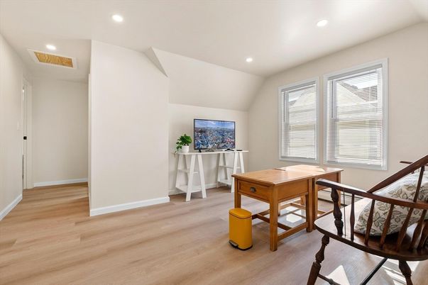 Home Office, Interior, Recessed Lighting, Wood Texture Flooring