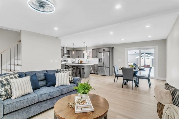 Dining room, Interior, Kitchen, Living room, Pendant Lights, Recessed Lighting, Stainless Steel Appliances, Wood Texture Flooring