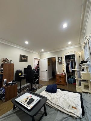 Home Office, Interior, Recessed Lighting, Wood Texture Flooring