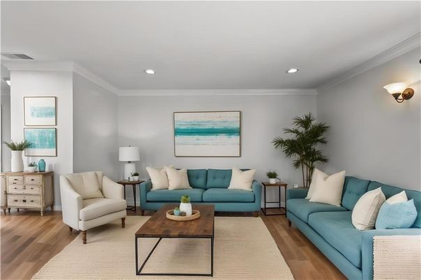 Interior, Living room, Recessed Lighting, Wood Texture Flooring
