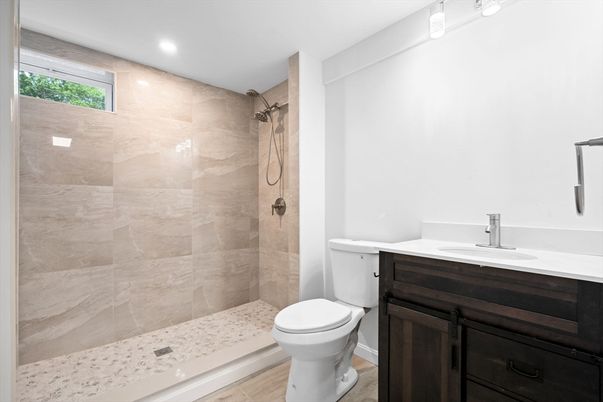 Bathroom, Interior, Recessed Lighting