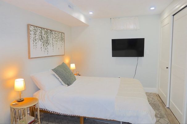 Bedroom, Interior, Recessed Lighting