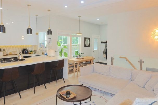 Dining room, Interior, Kitchen, Living room, Pendant Lights, Recessed Lighting, Wood Texture Flooring