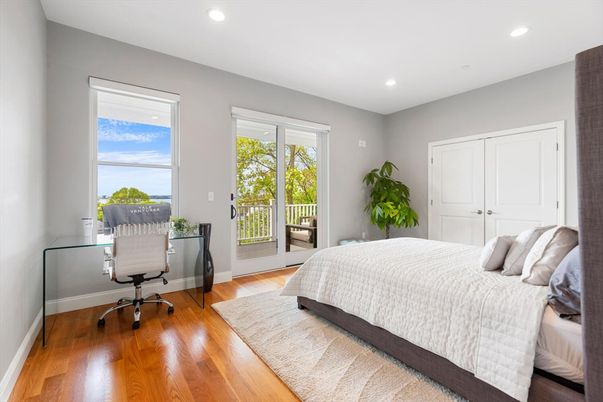 Bedroom, Home Office, Interior, Recessed Lighting, Wood Texture Flooring
