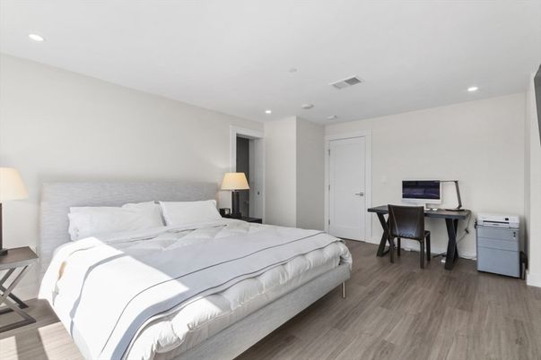 Bedroom, Home Office, Interior, Recessed Lighting