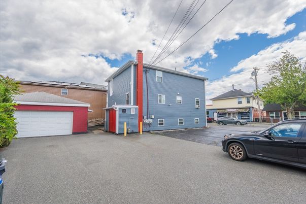 Detached Garage, Exterior
