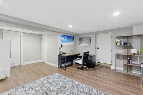 Home Office, Interior, Recessed Lighting, Wood Texture Flooring
