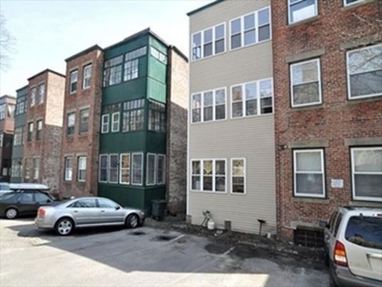 Exterior, Facade, Brick Facade, Rowhouse