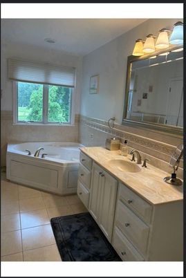 Bathroom, Dual Sink Vanities, Interior