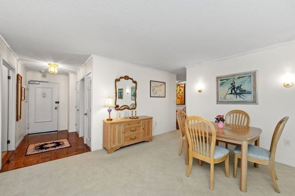 Dining room, Interior