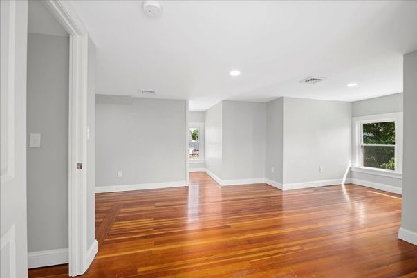 Empty room, Interior, Recessed Lighting, Wood Texture Flooring