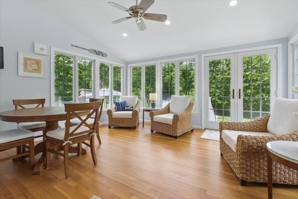Dining room, Interior, Recessed Lighting, Sun Room, Wood Texture Flooring