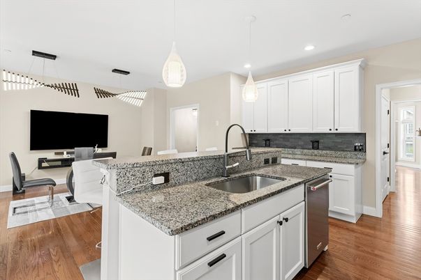 Dining room, Interior, Kitchen, Pendant Lights, Recessed Lighting, Wood Texture Flooring