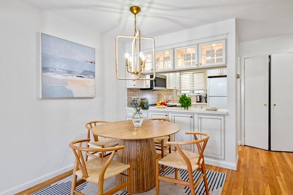 Dining room, Interior, Kitchen, Pendant Lights, Wood Texture Flooring