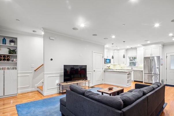 Interior, Kitchen, Living room, Pendant Lights, Recessed Lighting, Stainless Steel Appliances, Wood Texture Flooring