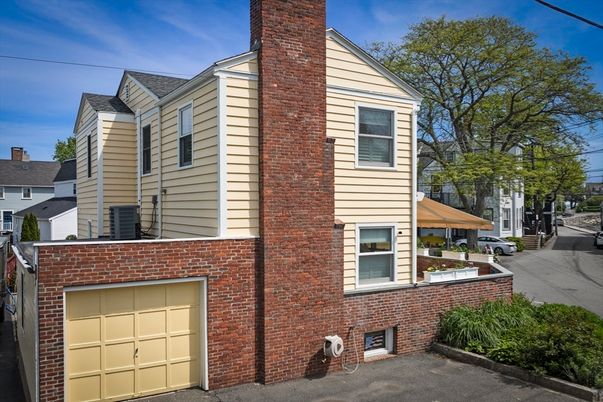 Attached, Exterior, Facade, Brick Facade, Rowhouse