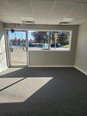Empty room, Interior, Water