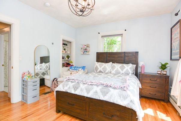 Bedroom, Interior, Pendant Lights, Wood Texture Flooring