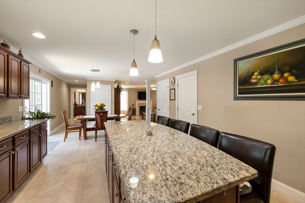 Dining room, Interior, Pendant Lights, Recessed Lighting