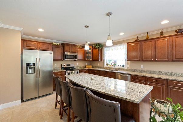 Interior, Kitchen, Pendant Lights, Recessed Lighting, Stainless Steel Appliances