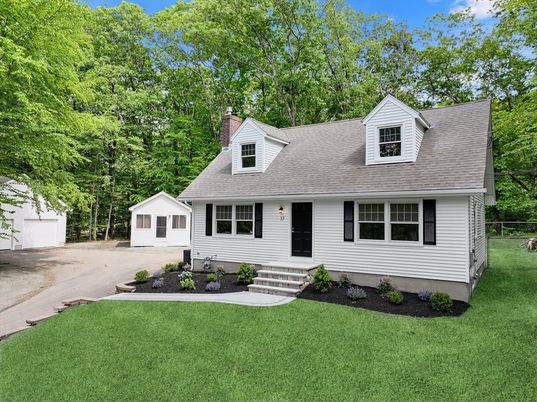 Detached Garage, Exterior, Facade, Cape Cod