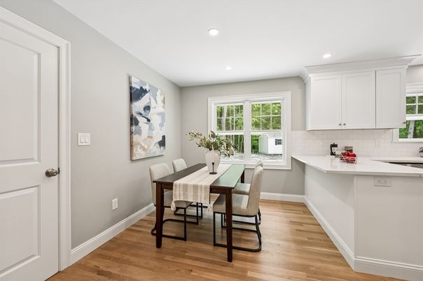 Dining room, Interior, Kitchen, Recessed Lighting, Wood Texture Flooring