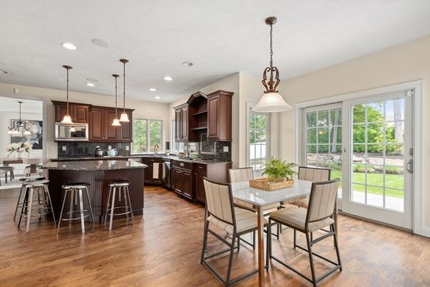Dining room, Interior, Kitchen, Pendant Lights, Recessed Lighting, Wood Texture Flooring
