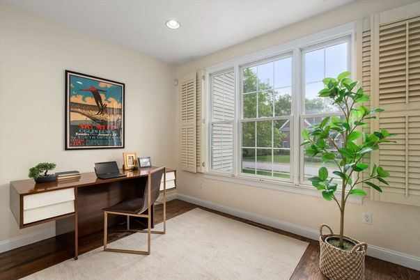 Home Office, Interior, Recessed Lighting, Wood Texture Flooring