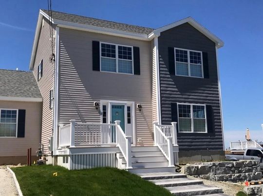 Exterior, Facade, Rowhouse