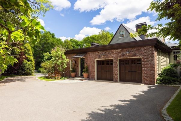 Attached, Exterior, Facade, Brick Facade, Cape Cod