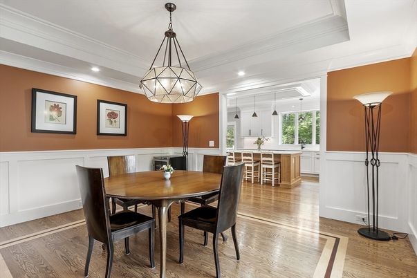 Dining room, Interior, Kitchen, Pendant Lights, Recessed Lighting, Wood Texture Flooring