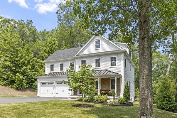 Attached, Exterior, Facade, Farmhouse