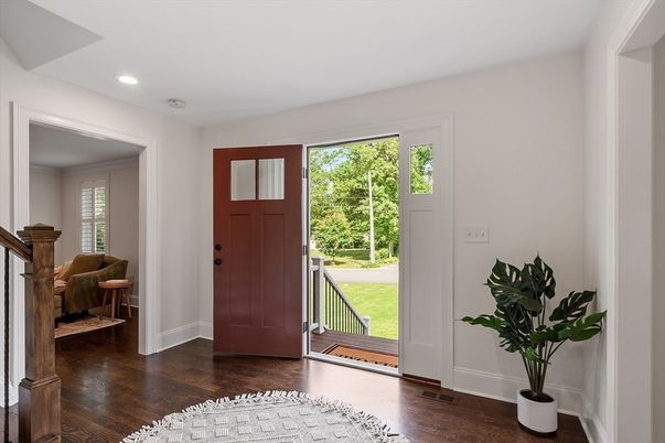 Interior, Recessed Lighting, Wood Texture Flooring