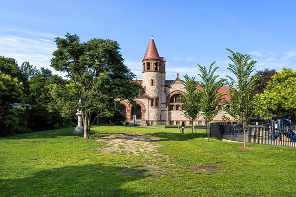 Backyard, Exterior, Playground