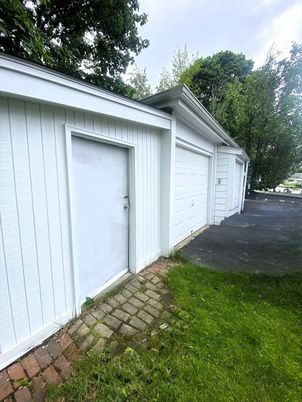Detached Garage, Exterior