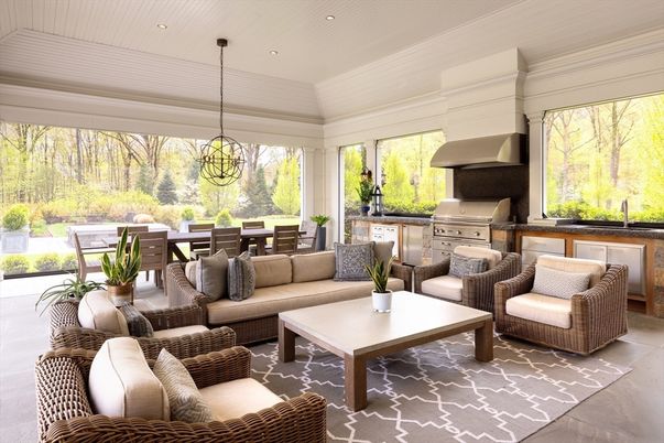 Chandelier, Dining room, Interior, Living room, Pendant Lights, Recessed Lighting