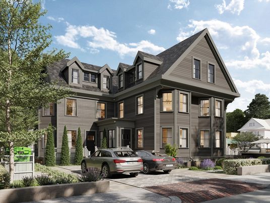 Exterior, Facade, Queen Anne Victorian