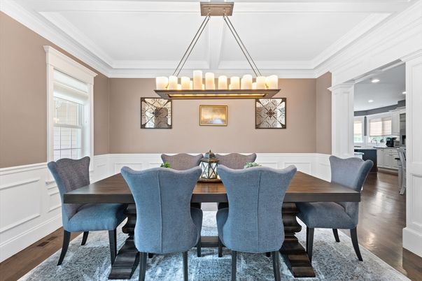 Chandelier, Dining room, Interior, Recessed Lighting, Wood Texture Flooring