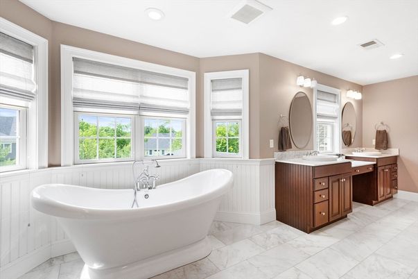 Bathroom, Free Standing Baths, Interior, Marble, Recessed Lighting