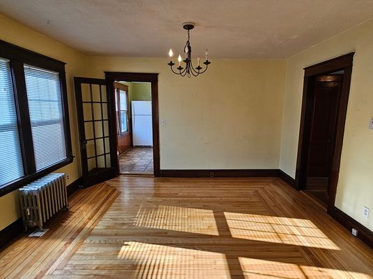 Chandelier, Empty room, Interior, Wood Texture Flooring