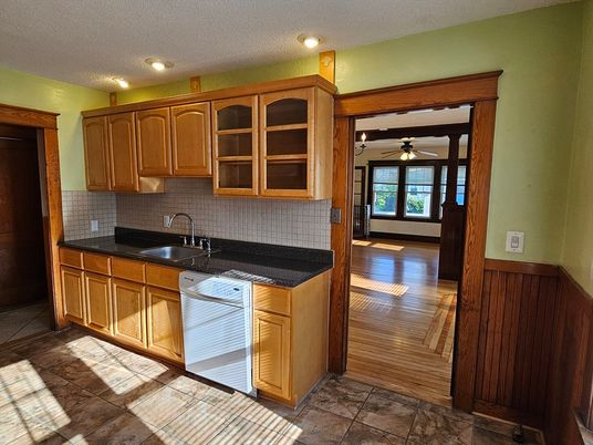 Interior, Kitchen, Recessed Lighting, Wood Texture Flooring