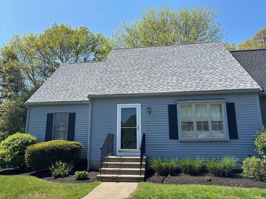 Exterior, Facade, Cape Cod